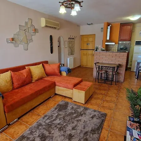 Epreskert Apartman Nyiregyhaza Exterior photo